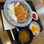 カツカレーランチ