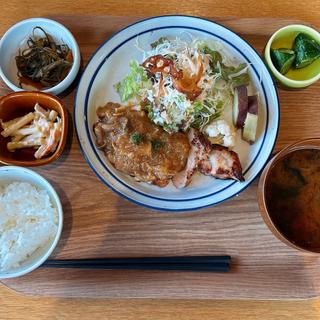 八海定食　肉(八海山みんなの社員食堂 )