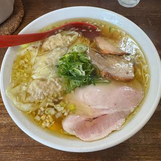 チャーシュー肉ワンタンそば 白