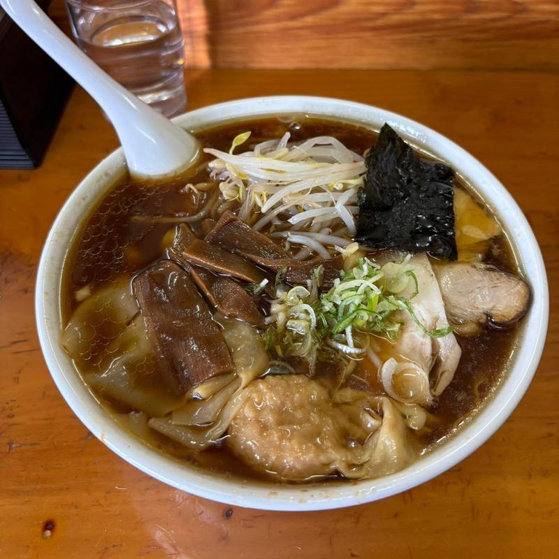 ワンタンメン(桂山)