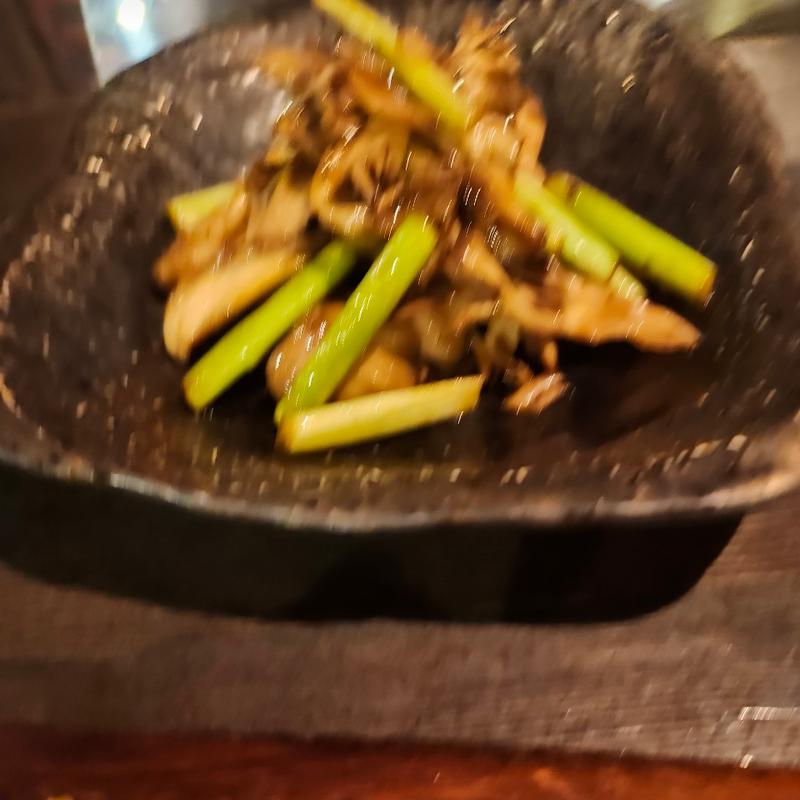 アスパラまいたけガリバタいため(すみびやき串串 )