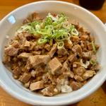 チャーシュー丼(中華そば おしたに)