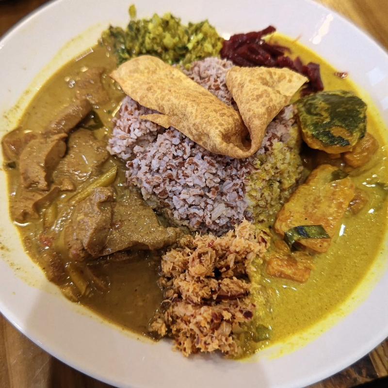 アーユルヴェーダ ラトゥキャクルワンプレート(スパイシービストロ タップロボーン 南青山本店)