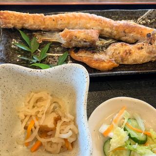 (炭火焼干物定食 古民家つくし)