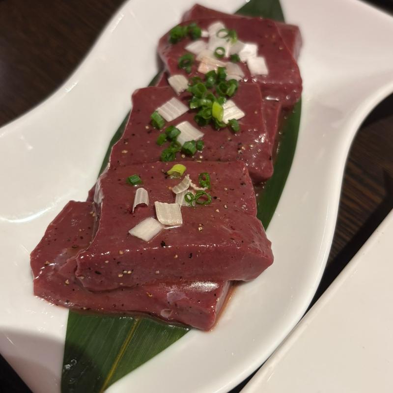 レバー厚切塩焼（ごまだれ添え）(叙々苑 オズスタジオシティ店)