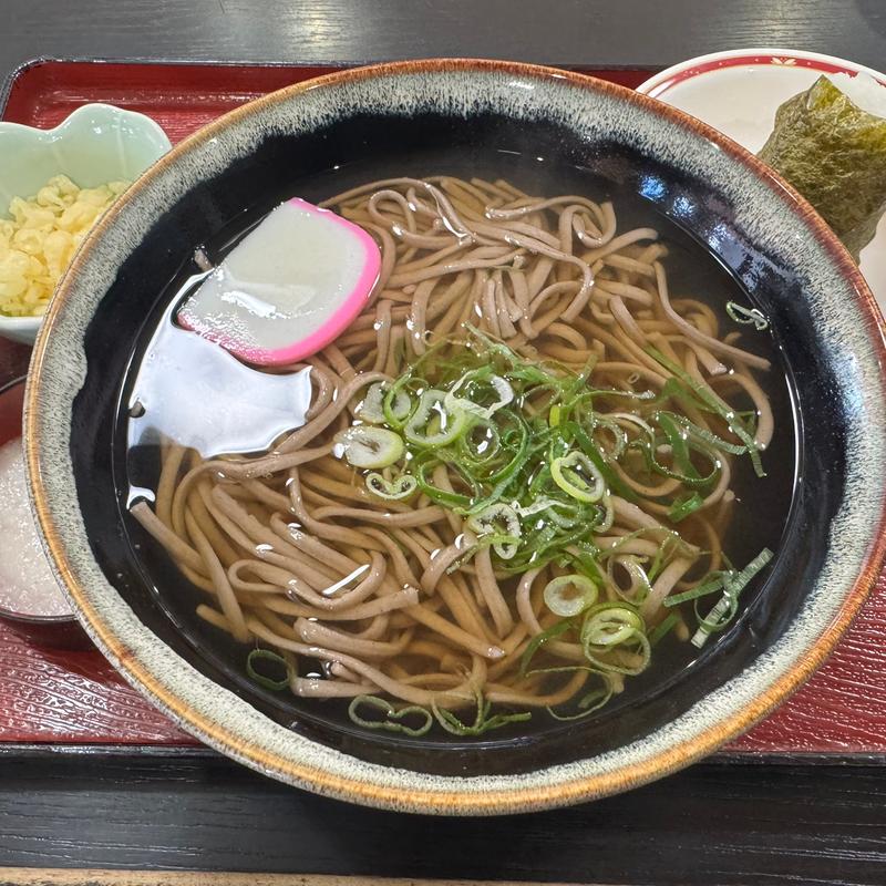 たぬき十割蕎麦(めん処 きりしま茶屋 とりい店 )