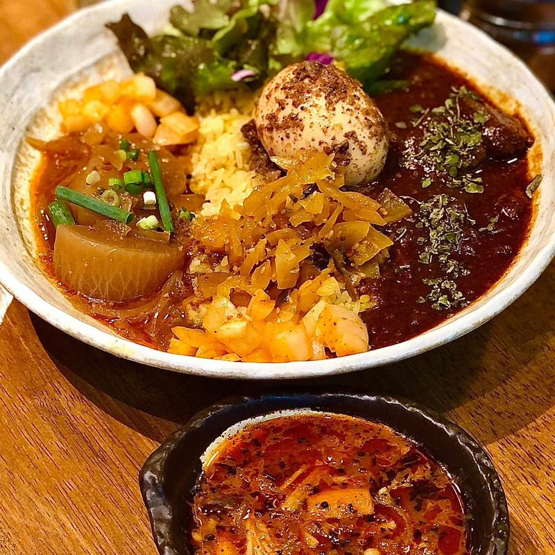 限定3種カレー(SPICY CURRY 魯珈 （スパイシーカレー ろか）)