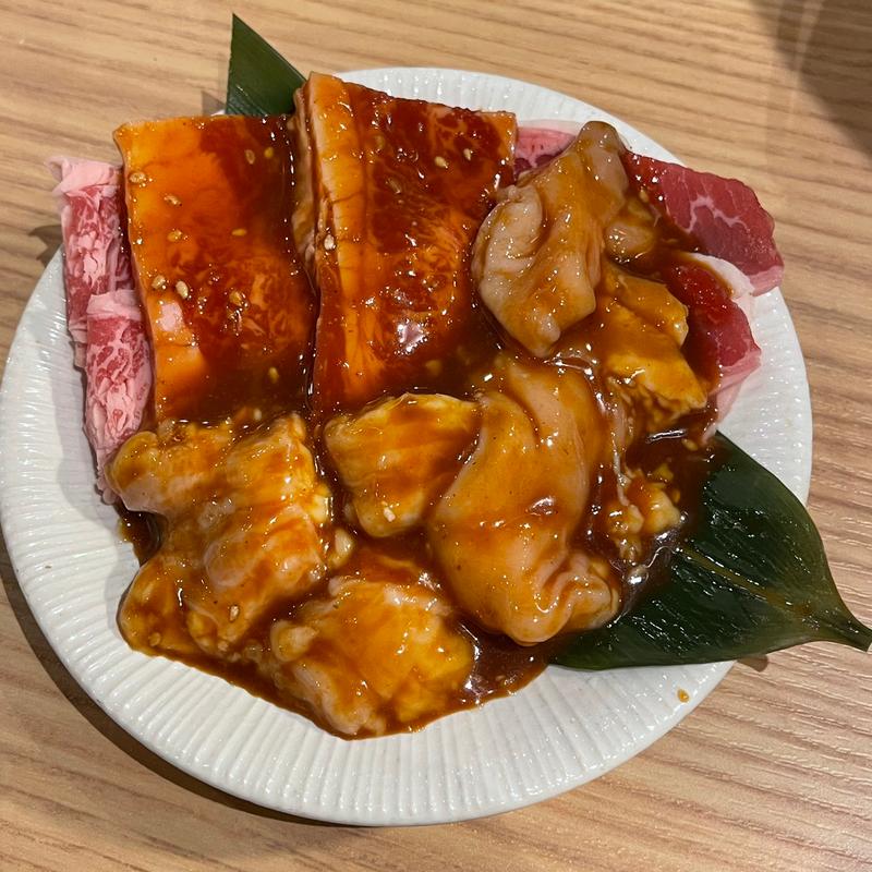 ちょい盛り(1人様向)(焼肉ホルモンまるよし精肉店 新福島店)