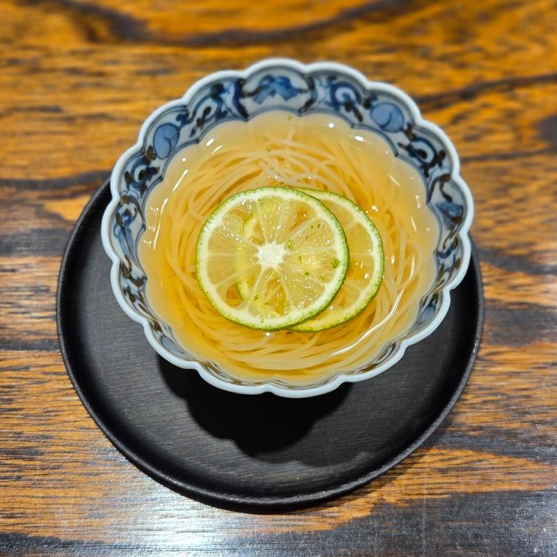 冷たい酢橘そうめん(肉割烹 上)