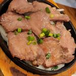 3H飲み放題付き【全10品 5000円】絶品馬肉桜ユッケ付き当店⾃慢の九州満⾜コース(串番長 新橋店 | Kushibancho Shinbashi)