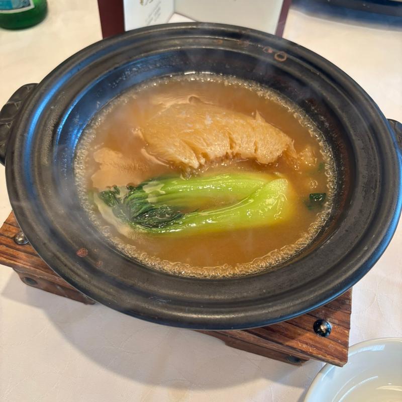 フカヒレ姿煮込み(中国料理 皇家龍鳳)