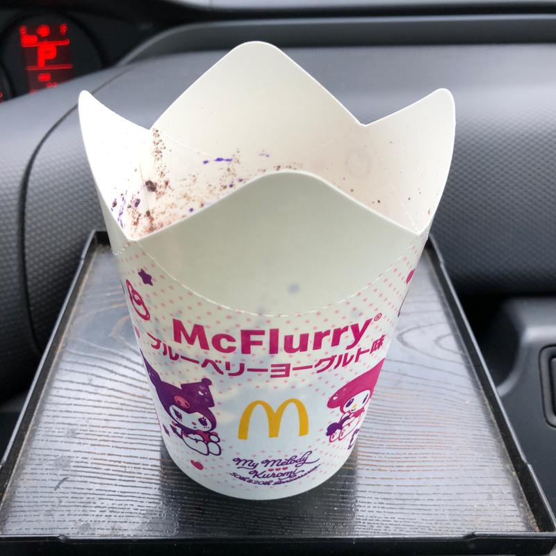マックフルーリー マイメロディ&クロミ ブルーベリーヨーグルト味(マクドナルド 八潮駅前店)