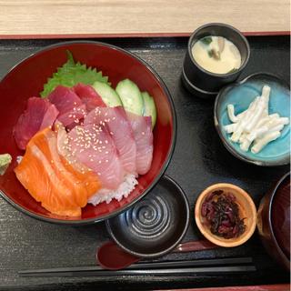 海鮮丼