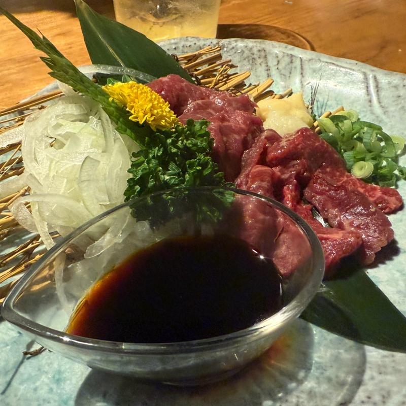 馬刺し(食堂 岩亀 -gan亀)