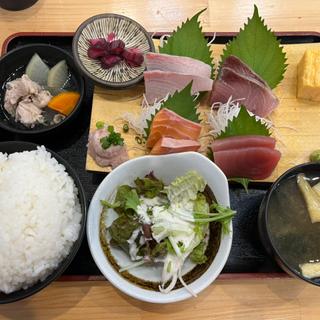 豊洲直送お刺身船盛(海王酒場 日暮里店)