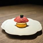 キャビアと和牛の燻製タルタル