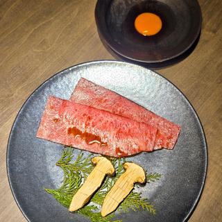 松茸とザブトンのすき焼き(USHIGORO S. GINZA)