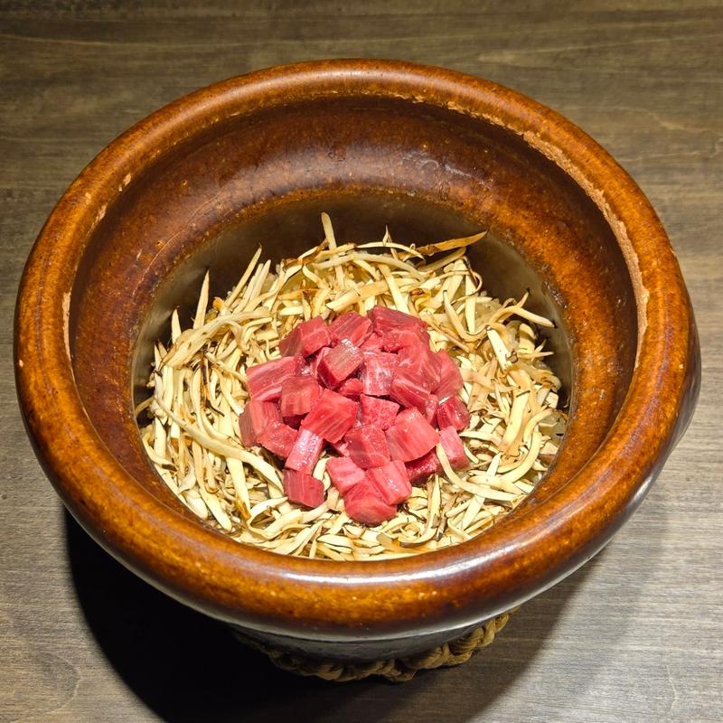 松茸と厳選部位ヒレの土鍋ご飯(USHIGORO S. GINZA)