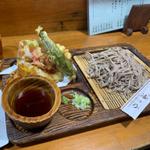 季節の天盛り蕎麦
