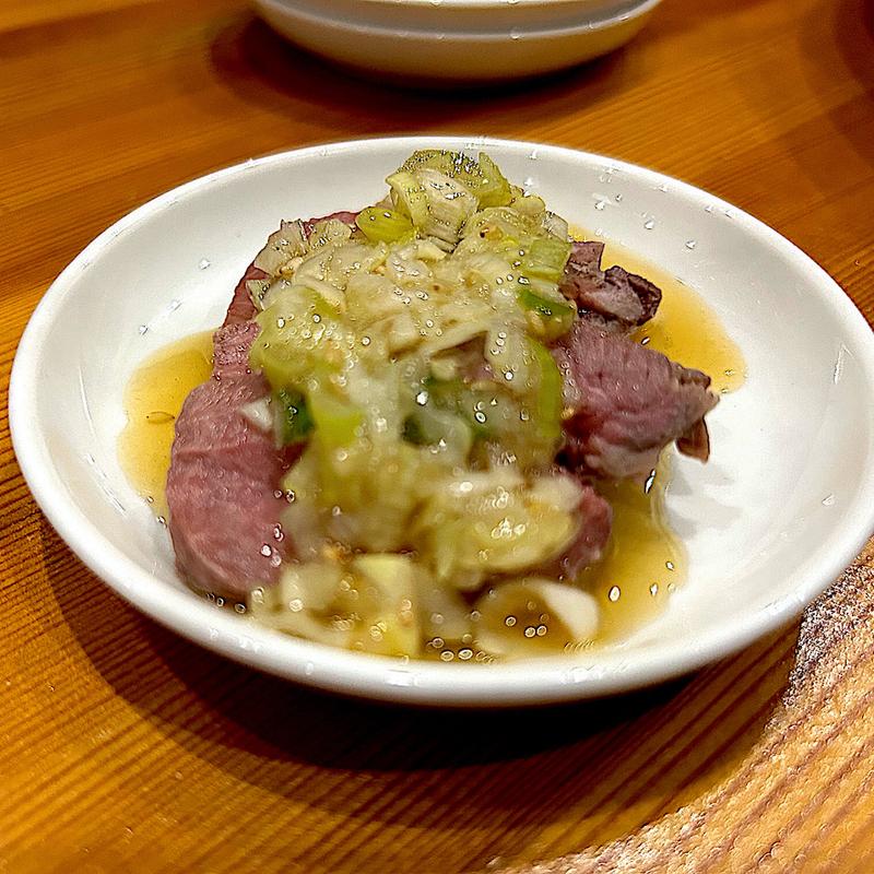 牛タン刺し ネギ塩(ユカ)