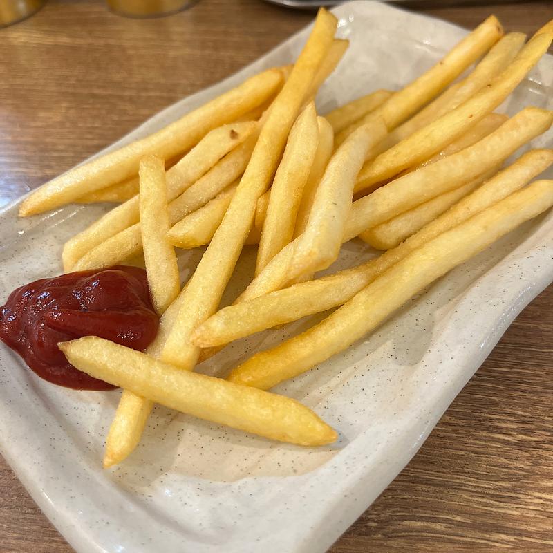 ポテトフライ(立ち飲みやみー)