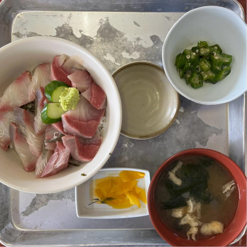 鰤丼(市場食堂 )