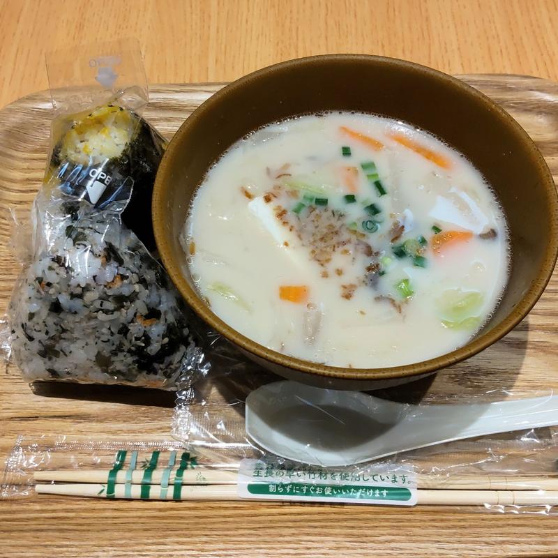 おにぎりスープセット(カヤバヤ 横浜ランドマーク店)