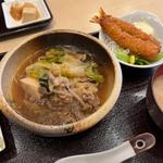 日替わり　牛肉と豆腐のすき焼き風とエビフライ(絆 旬の肴と和み酒場)