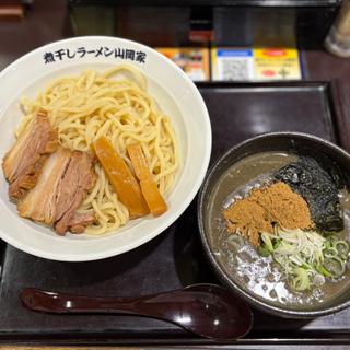極濃煮干し豚骨つけ麺(煮干しラーメン山岡家 狸小路4丁目店)