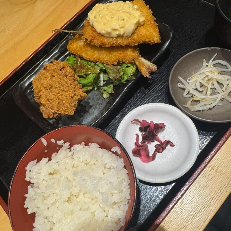 日替わりランチ(大衆居酒屋 とりいちず 天王洲アイル店)