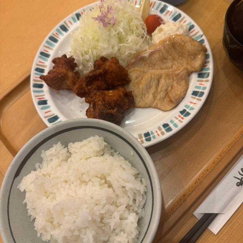 コンビ定食(さちのや食堂 青戸店)
