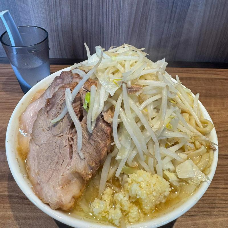 ラーメン小 麺300g 豚ヤサイマシ ニンニク(らーめん菊)