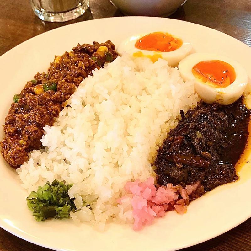 ビーフとキーマのコンビネーションカレー(BLAKES )