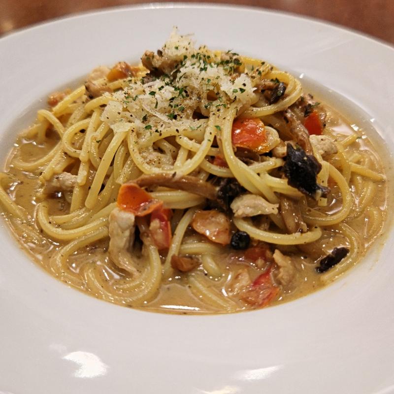 国産豚ときのこのポルチーニクリームソース(ロイヤルホスト馬車道店)