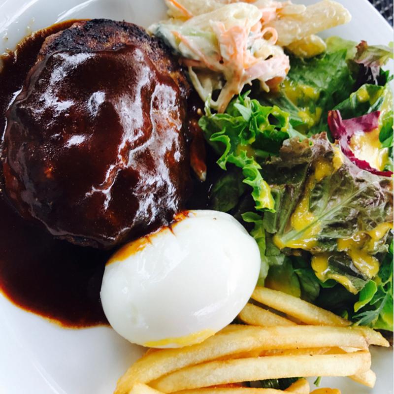 ハンバーグ(UPMARKET PIZZA&CAFE（アップマーケット ピッツァ＆カフェ）)