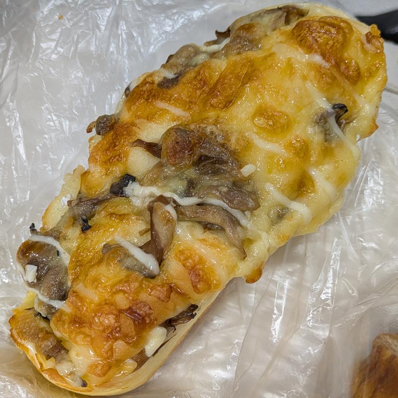 きのことチーズ(パンセ 仙台駅店)