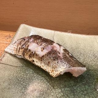 炙りのカマスの握り(千成寿司本店)