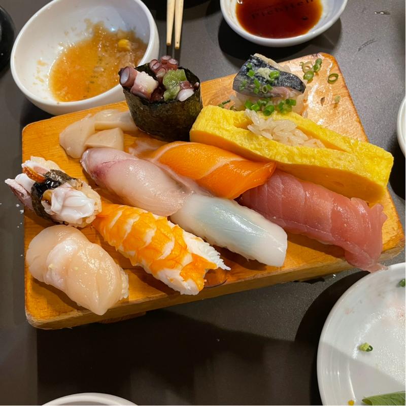 握り寿司(魚河岸本舗 ぴち天 本店)