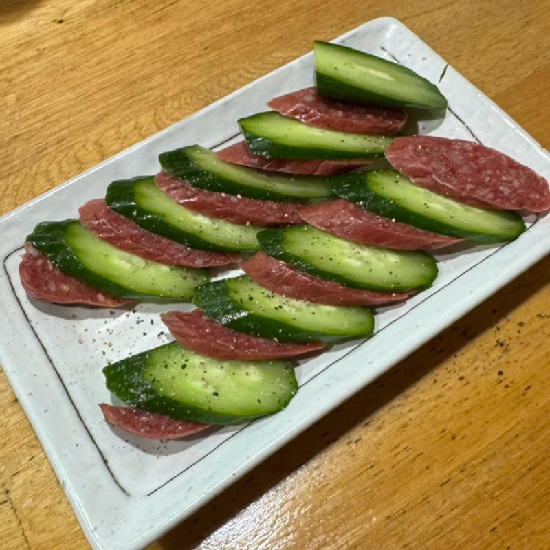 サラミキューリ(はしもと)