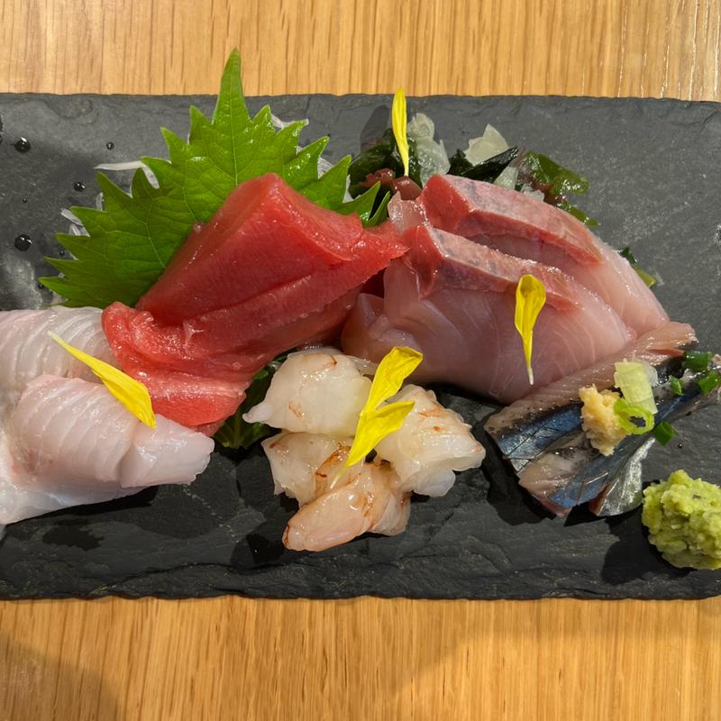 お刺身5種(魚屋ナチュラルスタンド 潮騒 学芸大学店)