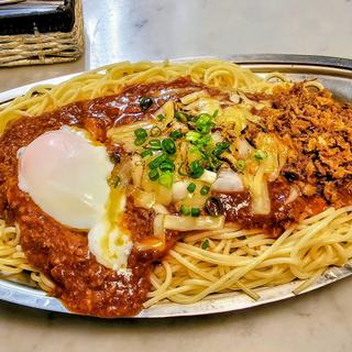 ミートソース 特盛 1000g トッピングB 温玉 焼きチーズ フライドオニオン