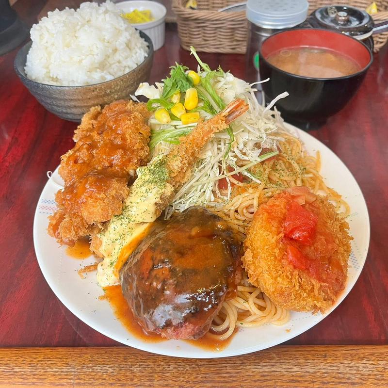 Aランチ ご飯大盛り(洋食 夢たまご)