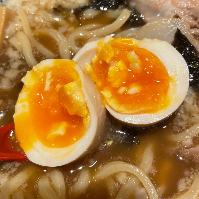 味玉(焼きあご塩らー麺 たかはし アトレ川崎店)