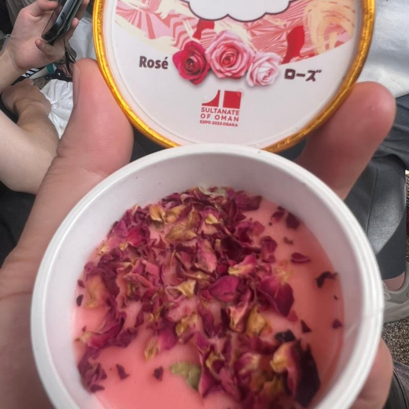 ローズアイスクリーム(オマーンパビリオン)