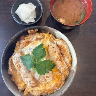 カツ丼 大盛(とんかつ 串揚げ とん竹(とんたけ))