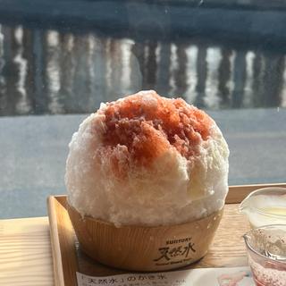サントリー天然水のかき氷 苺みるく