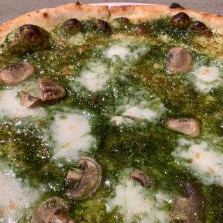 ヴェルデ(800°degrees artisan pizzeria)