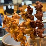 炭火焼き鳥　かわ　ぼんじり　砂肝(居酒屋 天金 （てんきん）)