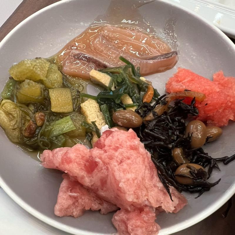 ネギトロ　ワサビ松前漬け　塩辛　明太子　ひじき(メインダイニングルーム)