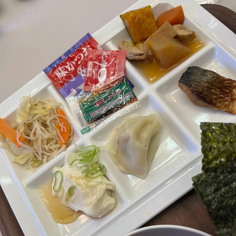 (メインダイニングルーム)